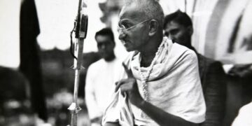 Mahatma Gandhi, Tokoh Anti Kekerasan dari India