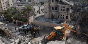 Iron Dome Kebobolan! Rudal Iran Hantam Kawasan Nuklir Dimona, 175 Orang Terluka