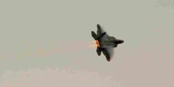 Jet Tempur Iran Buatan Rusia Ditembak Jatuh Israel, Duel Udara Bersejarah Picu Eskalasi Konflik